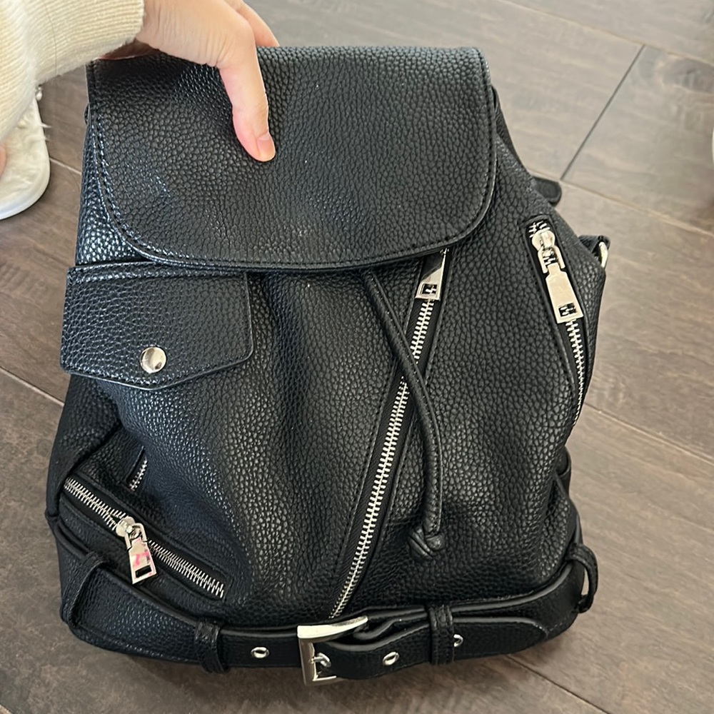 Cool zipper bag pack
